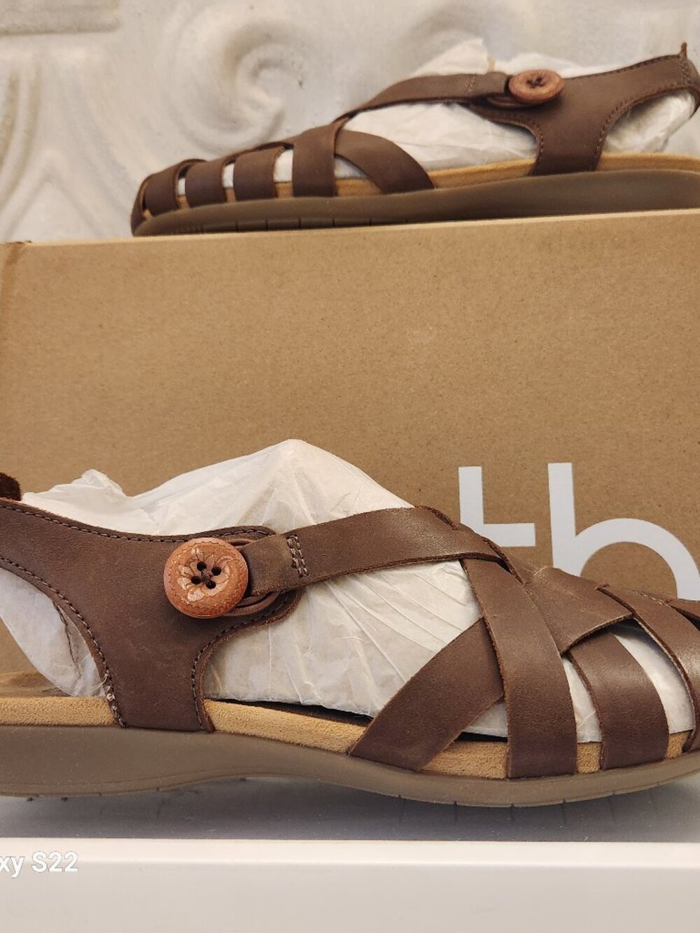 Earth "Belita" Fisherman Sandals. Leather. NIB. Size Various
